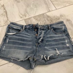 Buckle Gilded Intent High Rise Short SZ 28